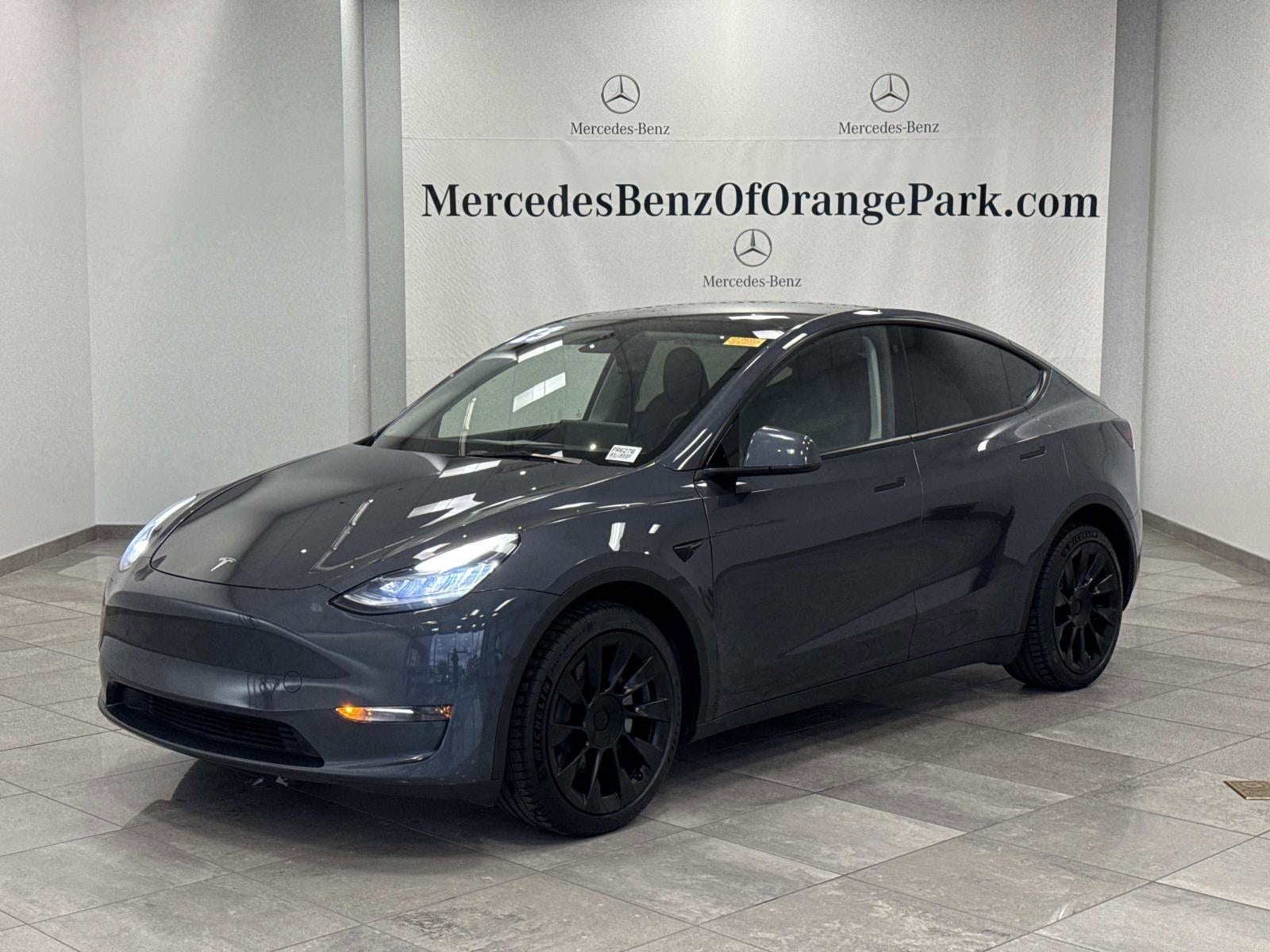 2023 Tesla Model Y Long Range's photo
