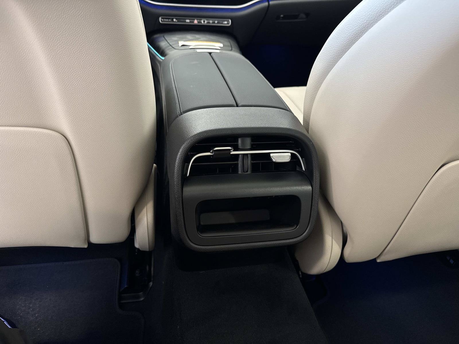 2026 Mercedes-Benz E-Class E350 - Photo 16