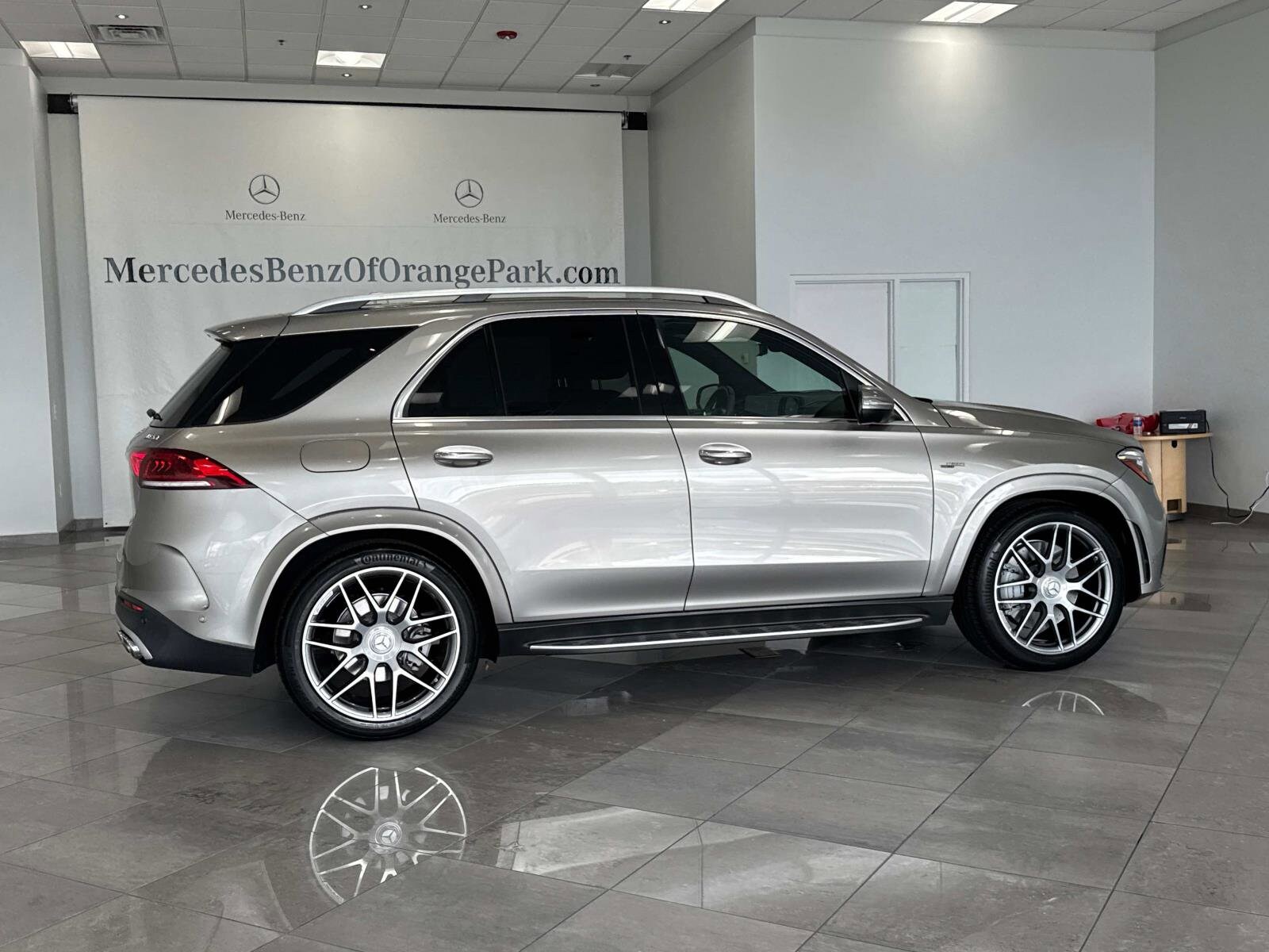 2021 Mercedes Benz GLE AMG 53 4MATIC photo 3