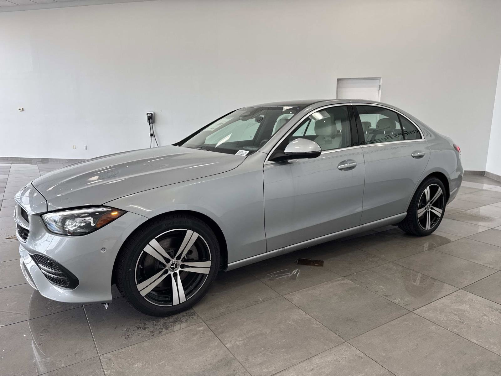 2025 Mercedes-Benz C-Class Sedan C 300 - Photo 7