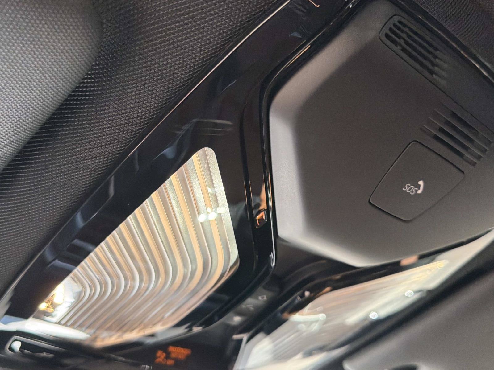 2024 BMW 3 Series 330e - Photo 25