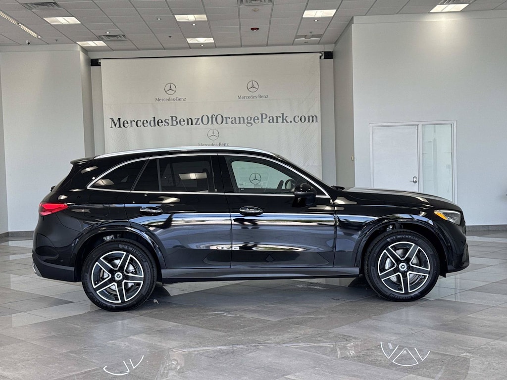 New 2026 Mercedes-Benz GLC 300 SUV