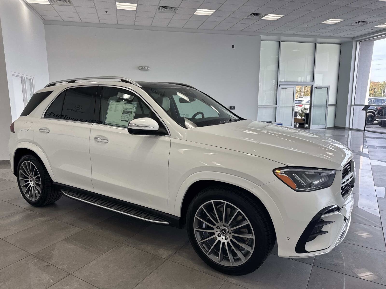 2026 Mercedes Benz GLE 350 4MATIC photo 2