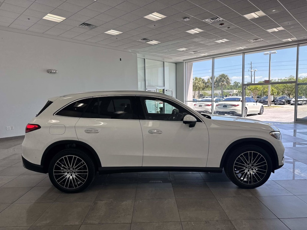 New 2026 Mercedes-Benz GLC 300 SUV