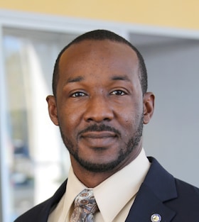 Staff member Percy Thomas from ID_58c5bb53fc13