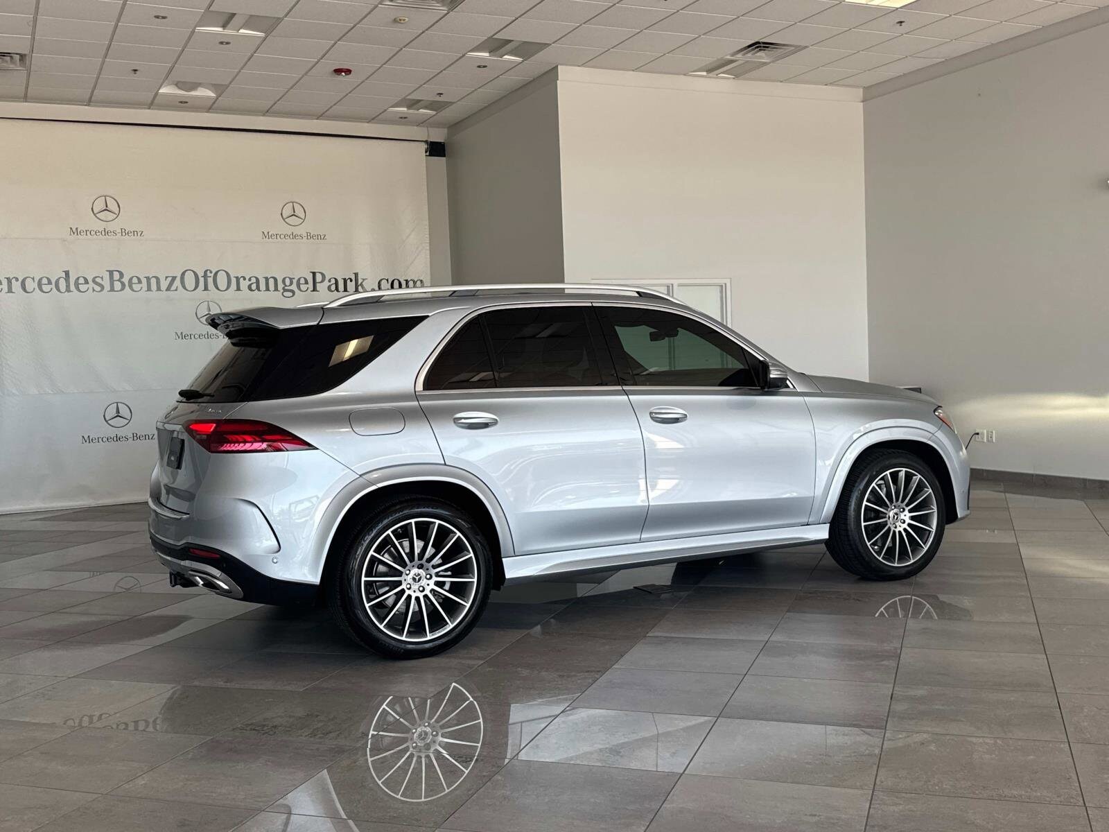 2024 Mercedes Benz GLE 450 4MATIC photo 3