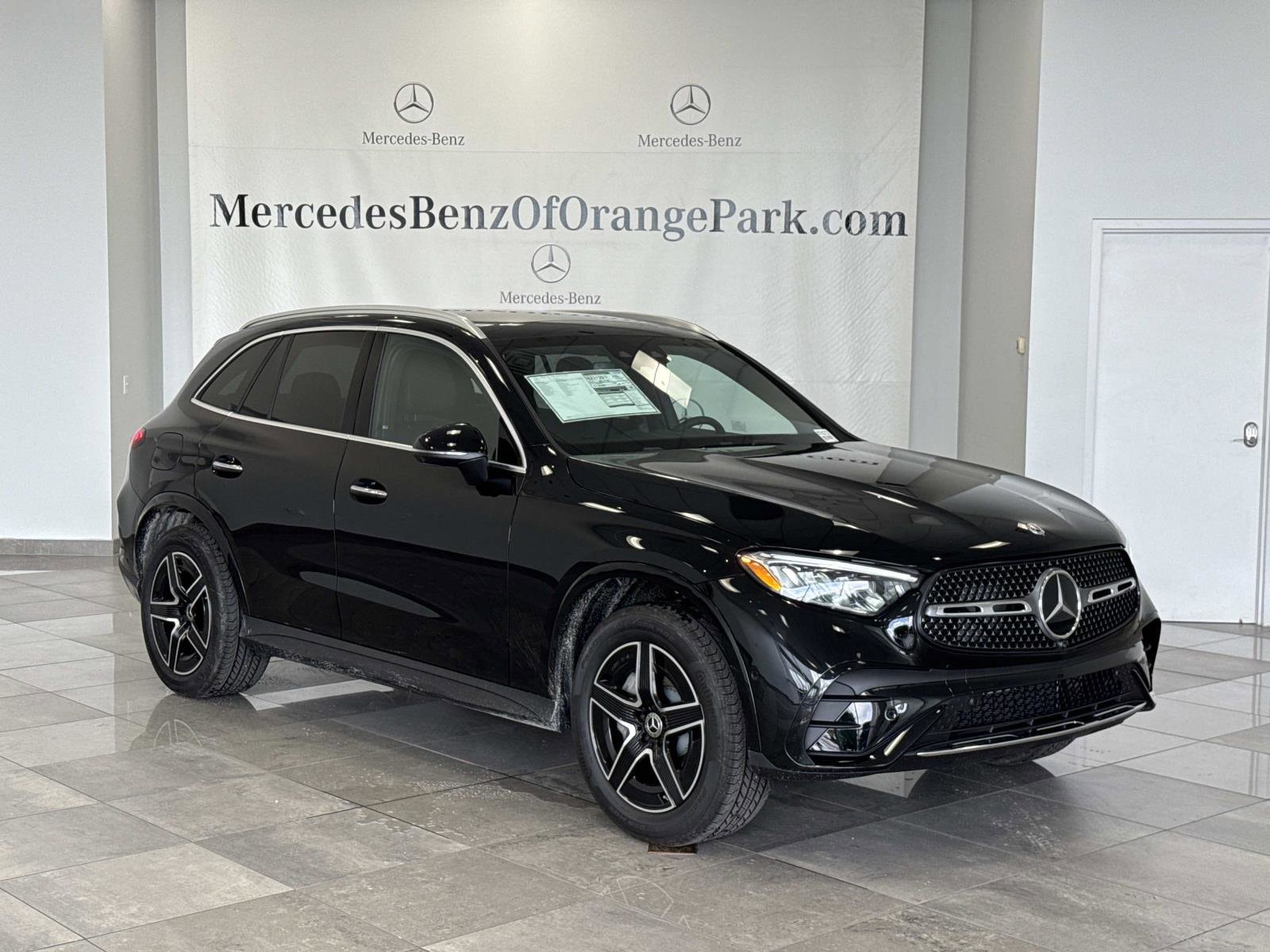 2026 Mercedes-Benz GLC Base's photo