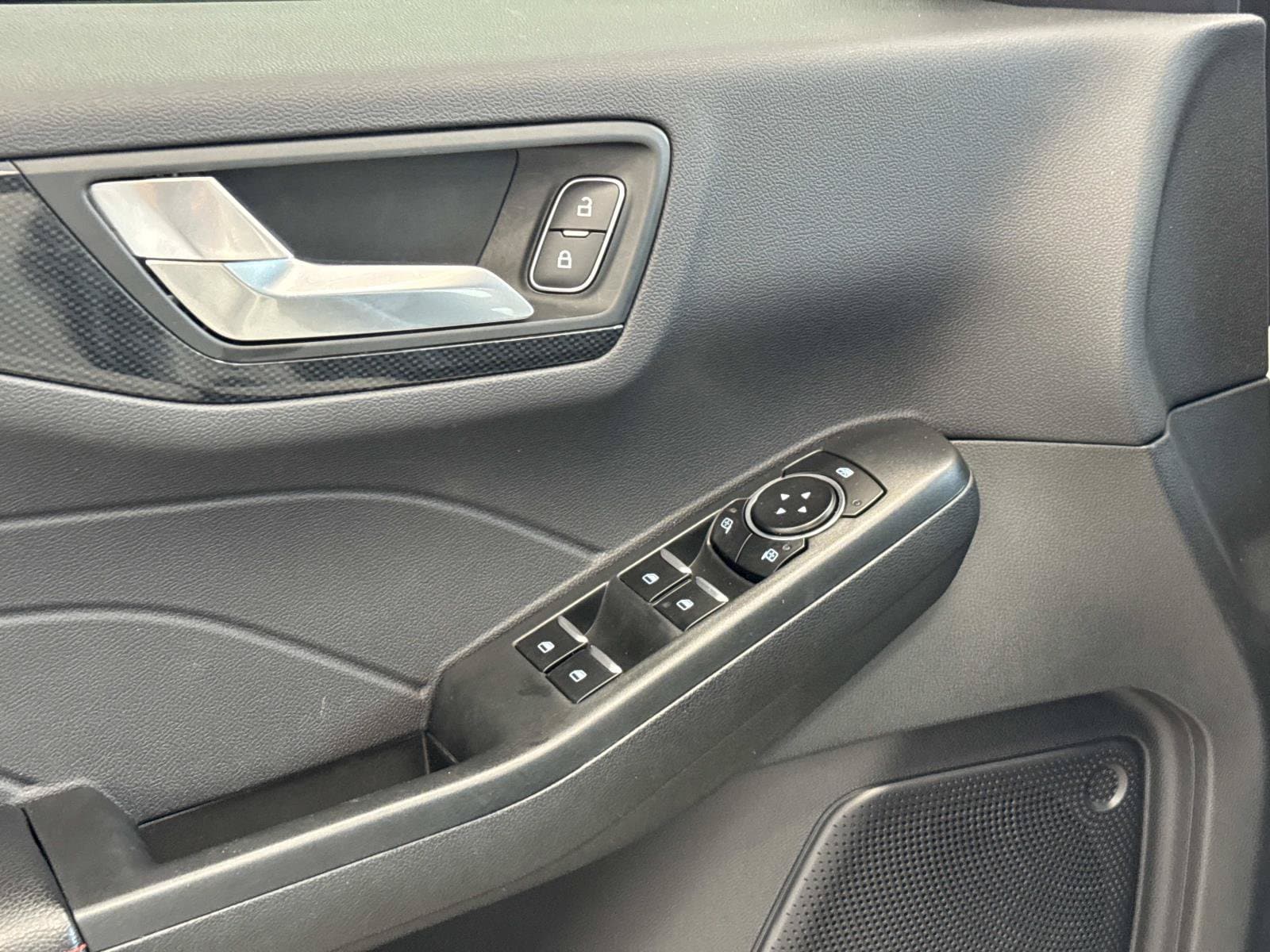 2023 Ford Escape ST-Line Select - Photo 11