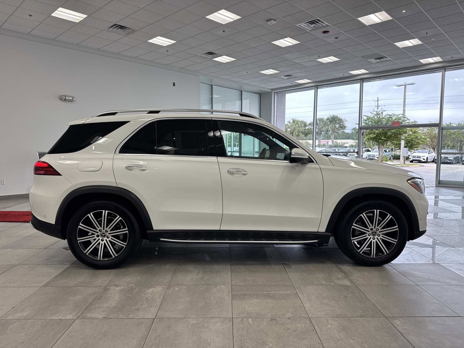 2024 Mercedes Benz GLE 350 4MATIC photo 3