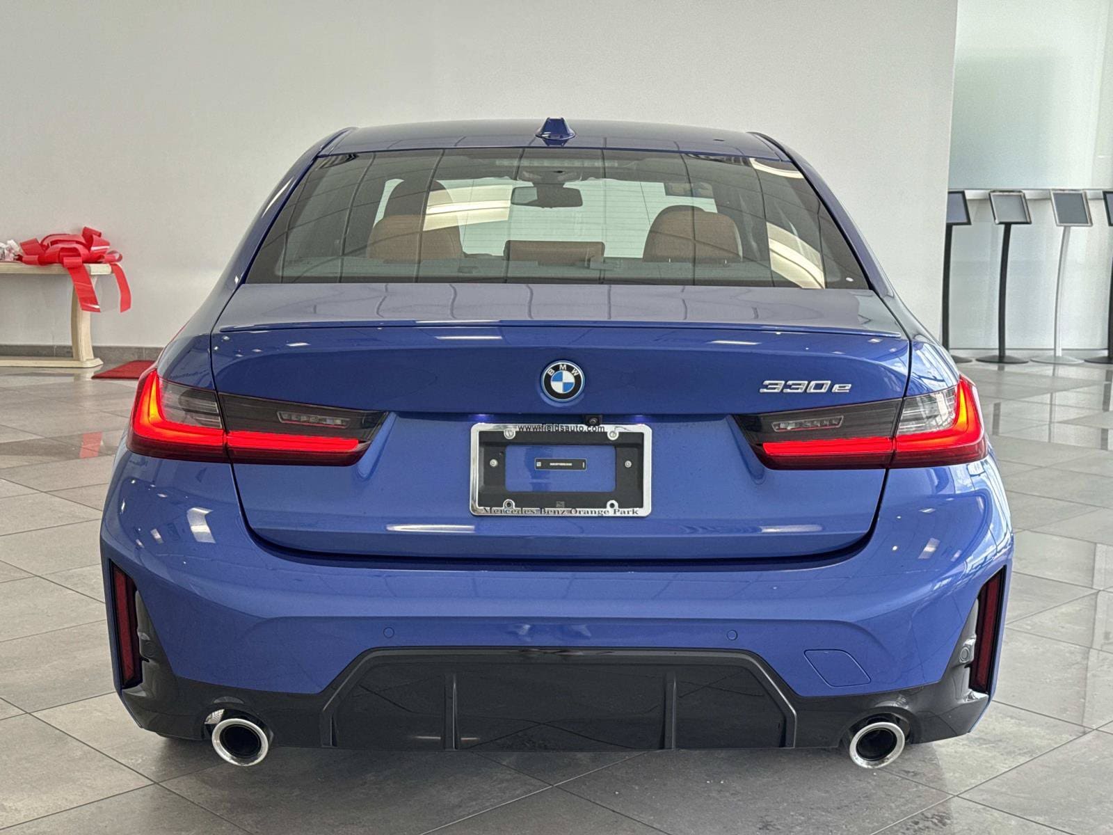 2024 BMW 3 Series 330e - Photo 25