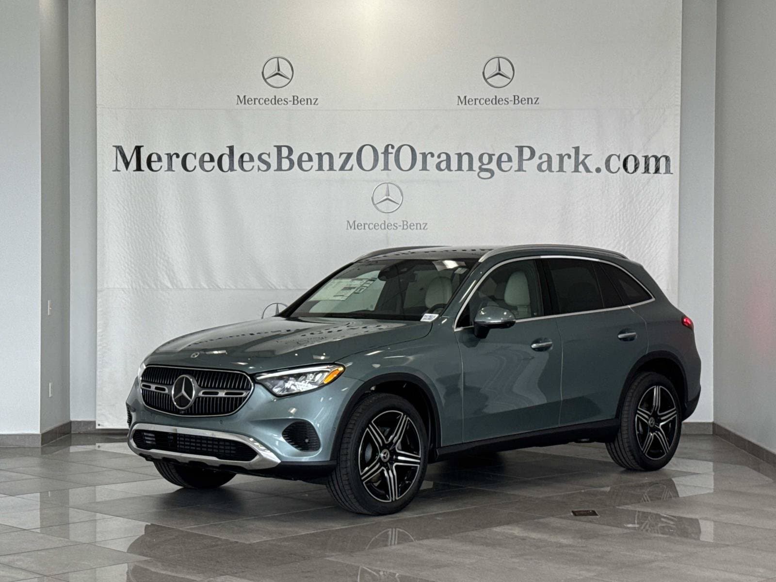 2027 Mercedes-Benz GLC