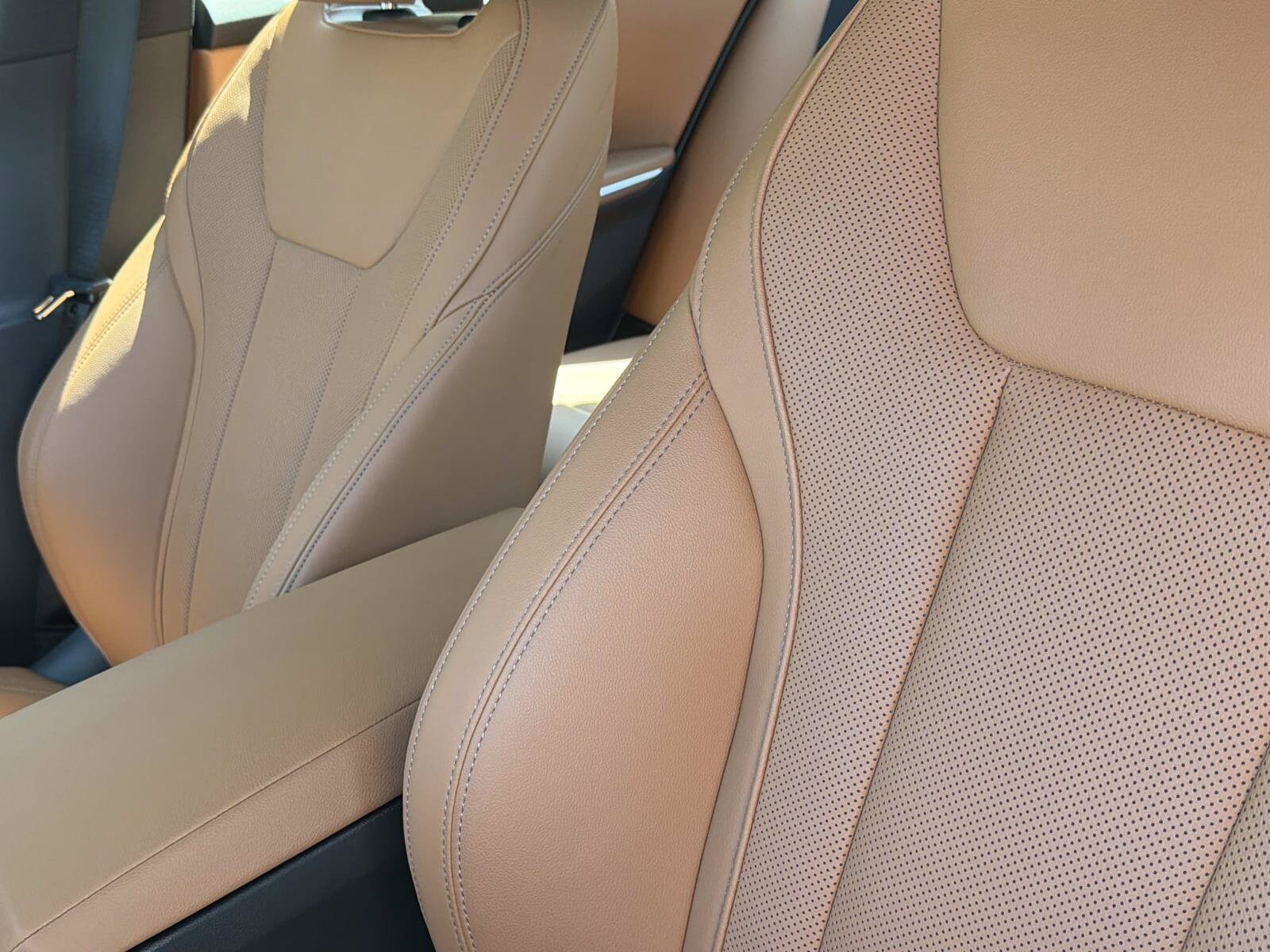 2024 BMW 3 Series 330e - Photo 19