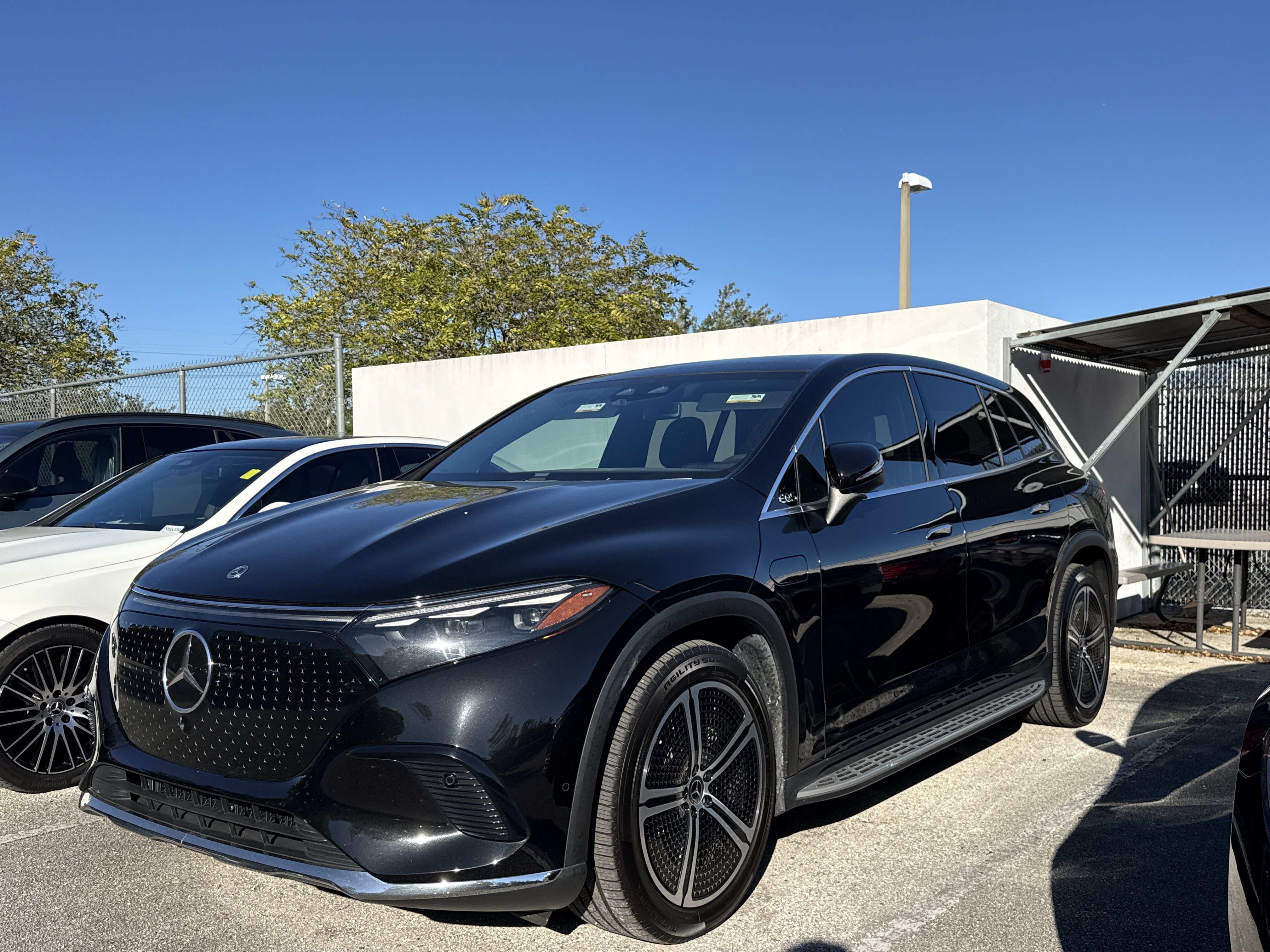 2023 Mercedes-Benz EQS SUV