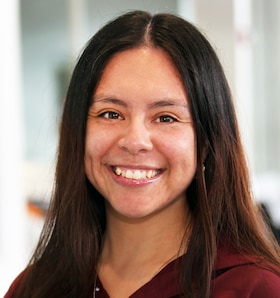Staff member Rebecca Lemos from ID_859b5effa3f1