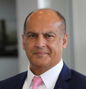 Staff member Nitin Amin from ID_58c5bb53fc13