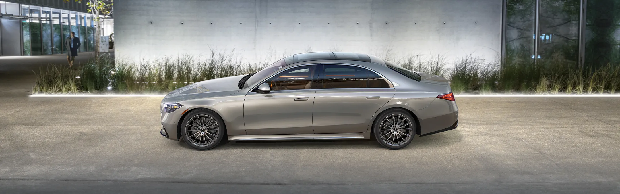 2025 Mercedes-Benz S-Class Sedan Gray Alley Parked
