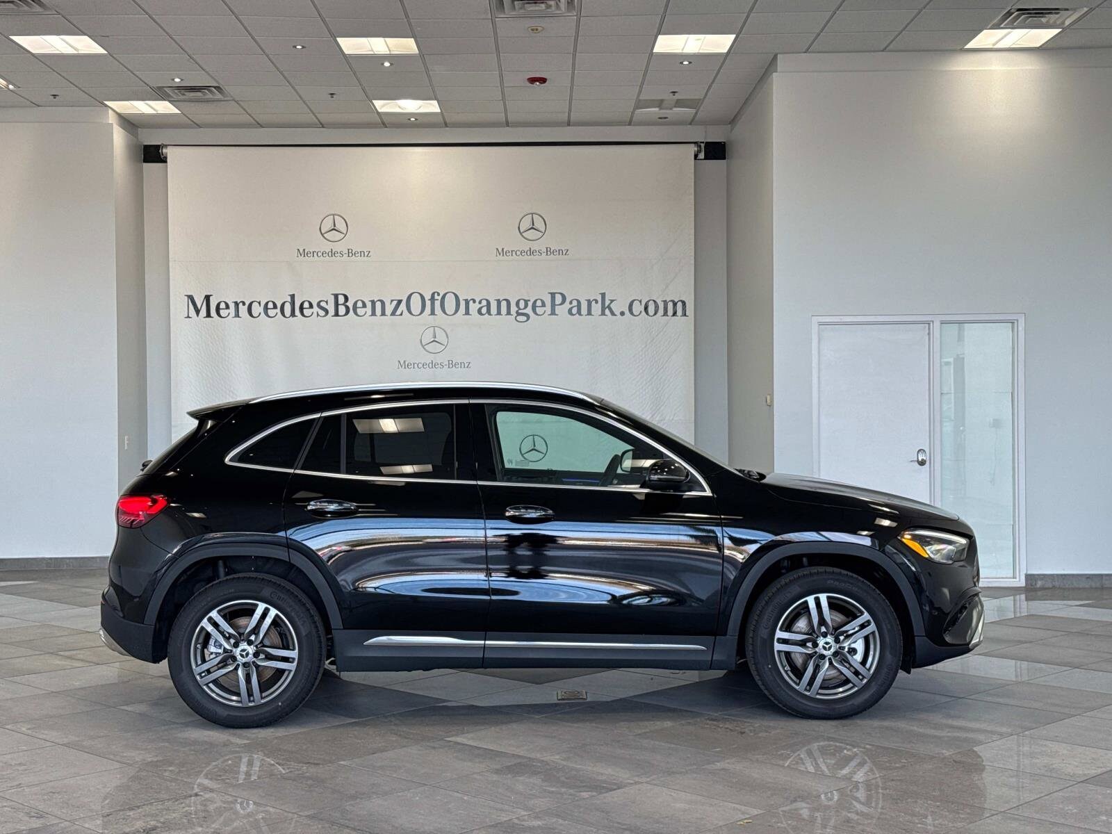 2025 Mercedes Benz GLA 250 photo 3