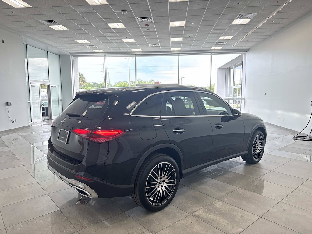 New 2026 Mercedes-Benz GLC 300 SUV