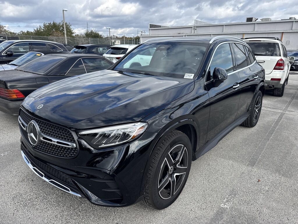 New 2026 Mercedes-Benz GLC 300 SUV