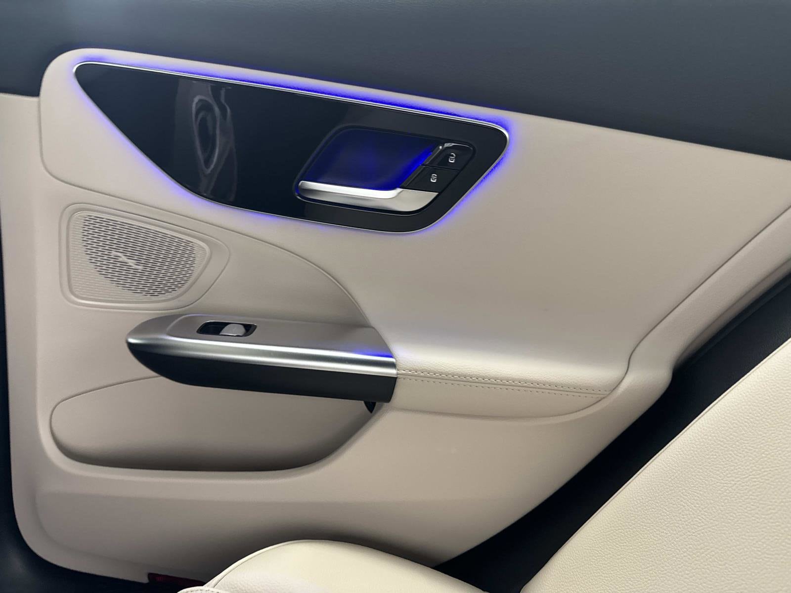 2025 Mercedes-Benz C-Class Sedan C 300 - Photo 14