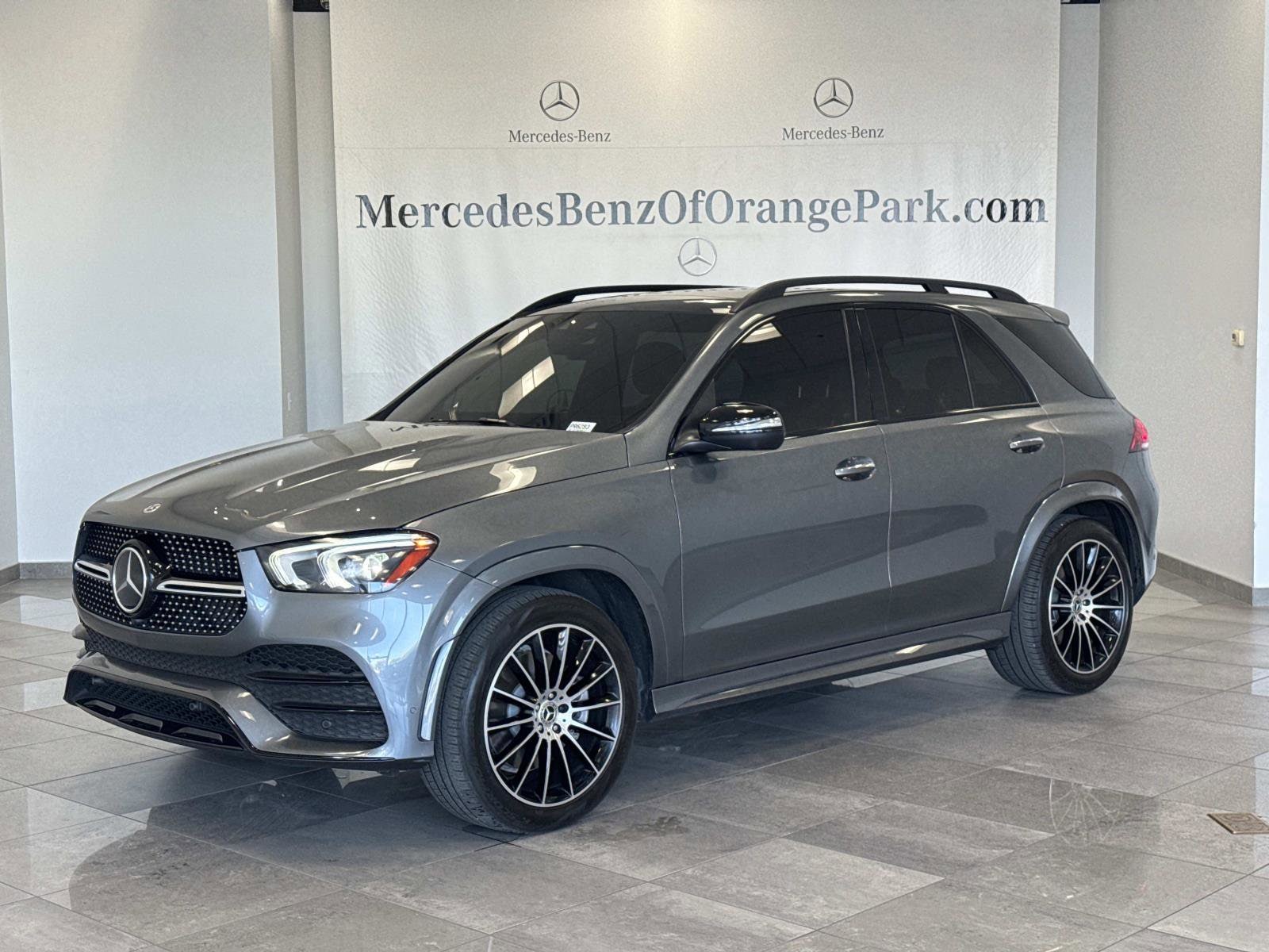 2023 Mercedes-Benz GLE GLE450's photo