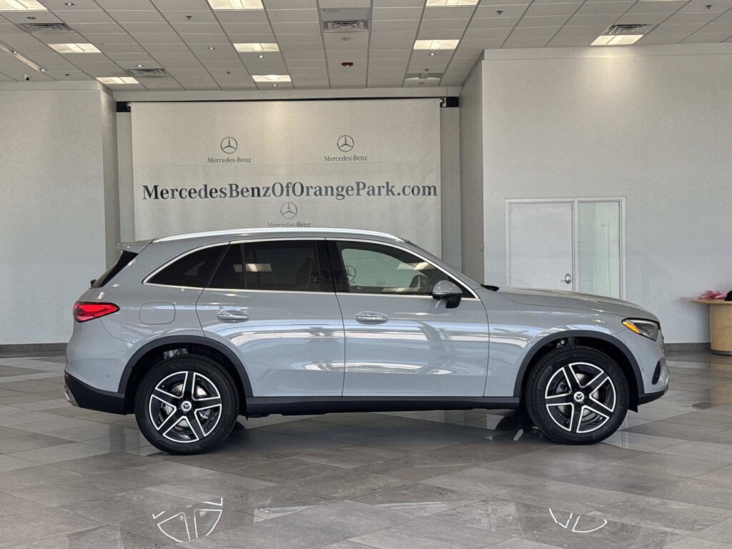 New 2026 Mercedes-Benz GLC 300 SUV