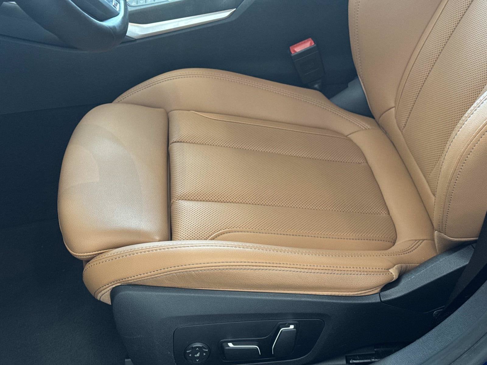 2024 BMW 3 Series 330e - Photo 12