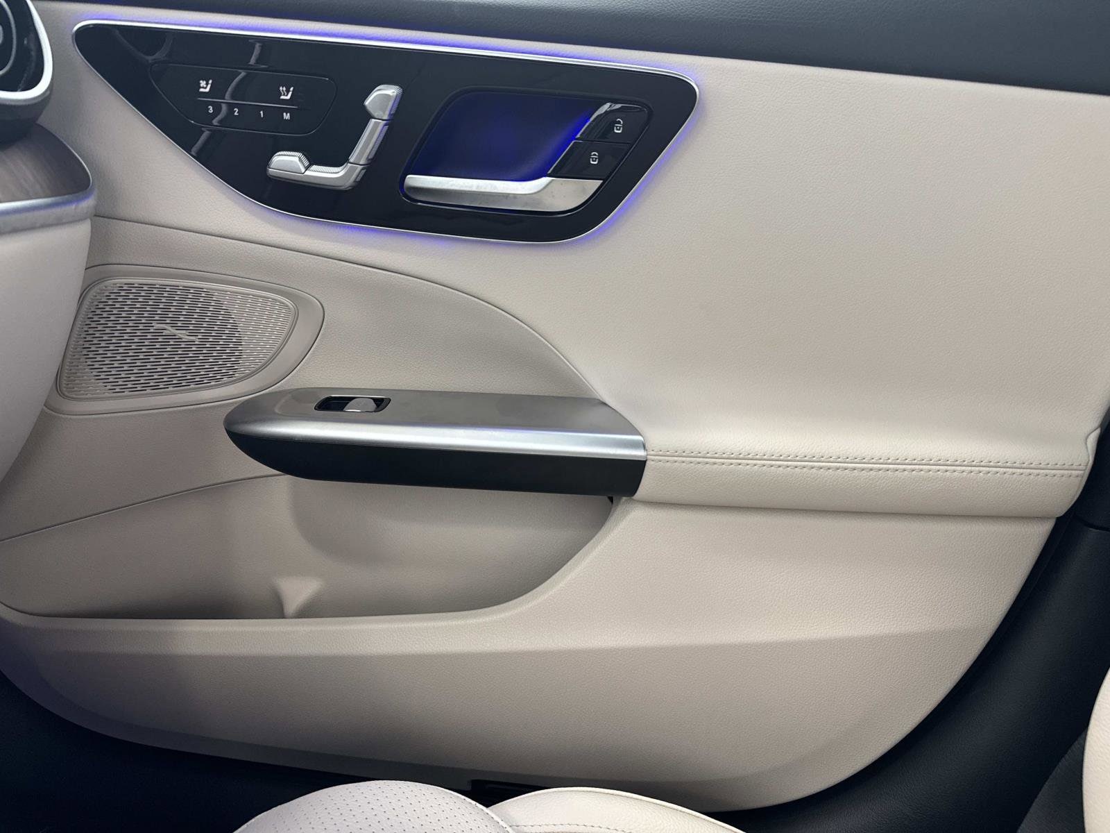 2025 Mercedes-Benz C-Class Sedan C 300 - Photo 21