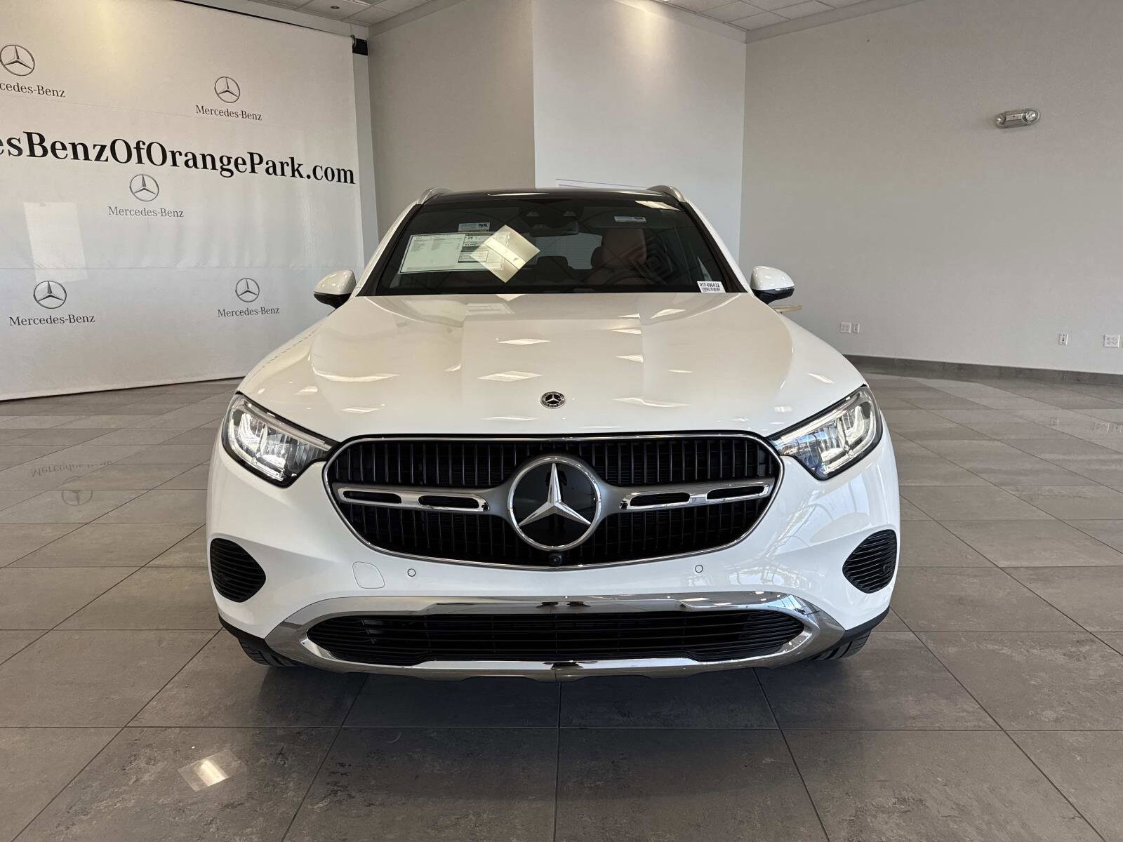 2026 Mercedes Benz GLC 300 4MATIC photo 2