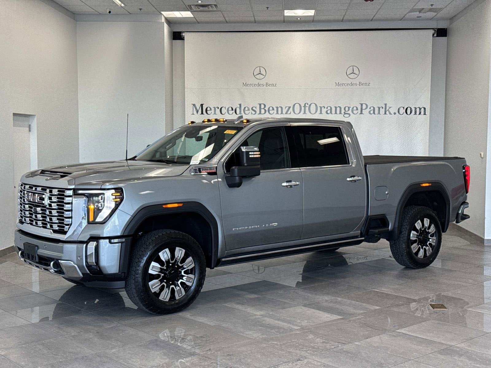 2025 GMC Sierra 2500HD Denali's photo