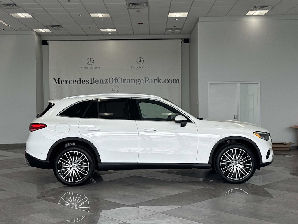 New 2026 Mercedes-Benz GLC 300 SUV