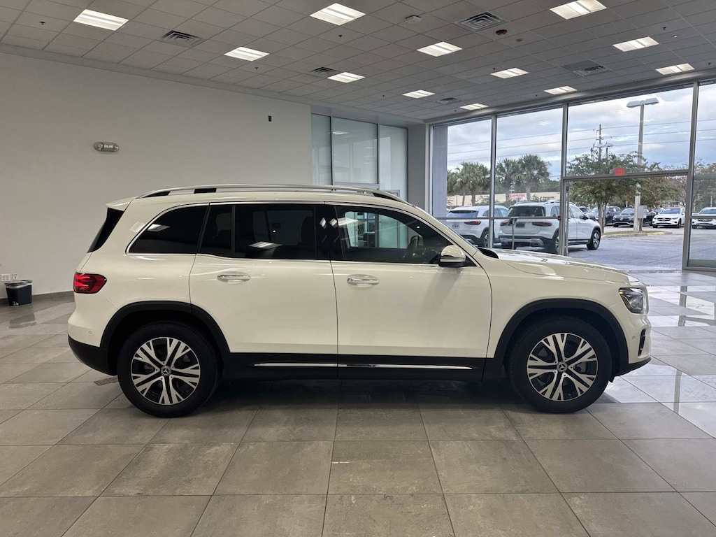 New 2025 Mercedes-Benz GLB 250 SUV