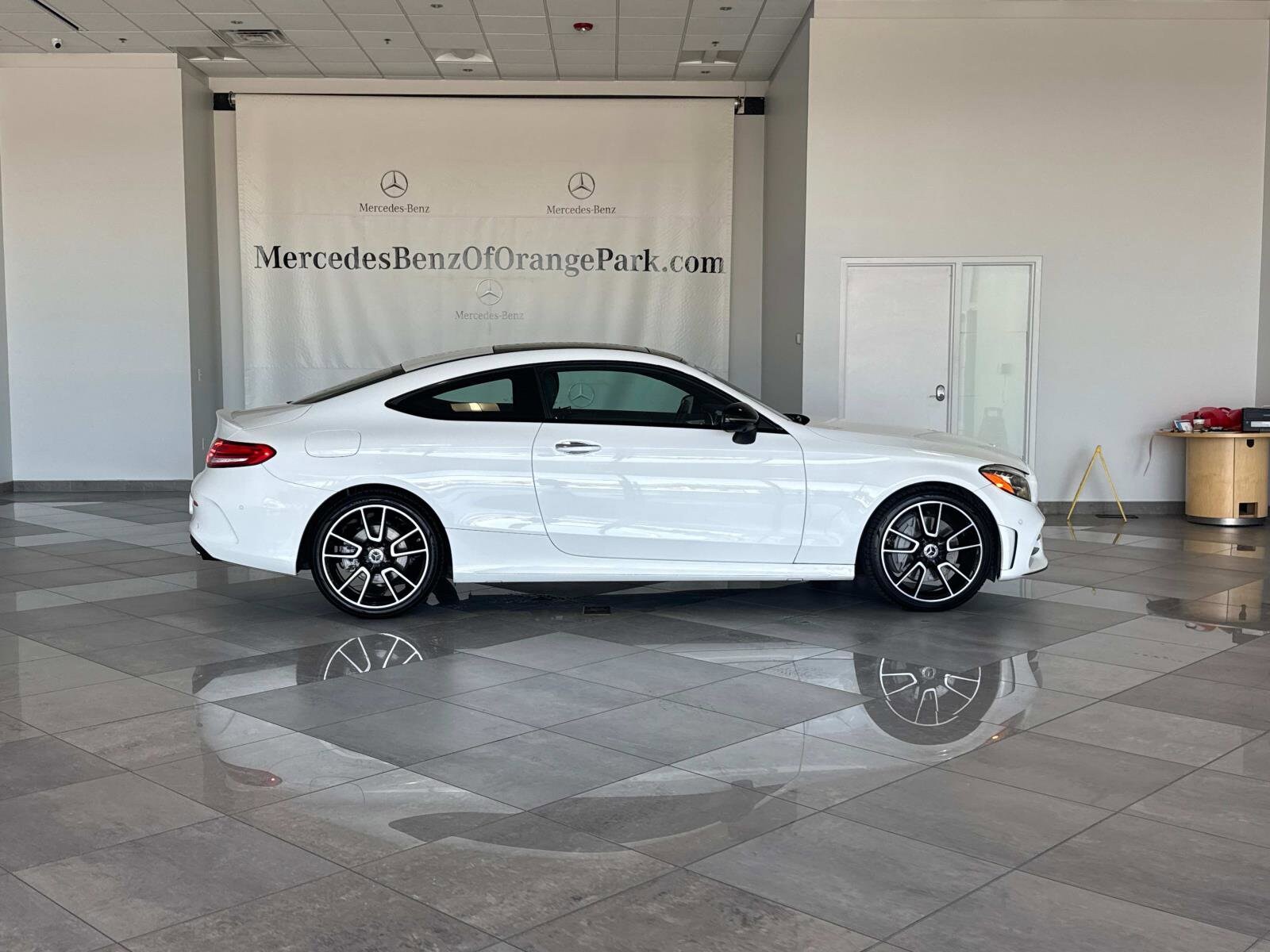 2023 Mercedes Benz C 300 Coupe photo 3