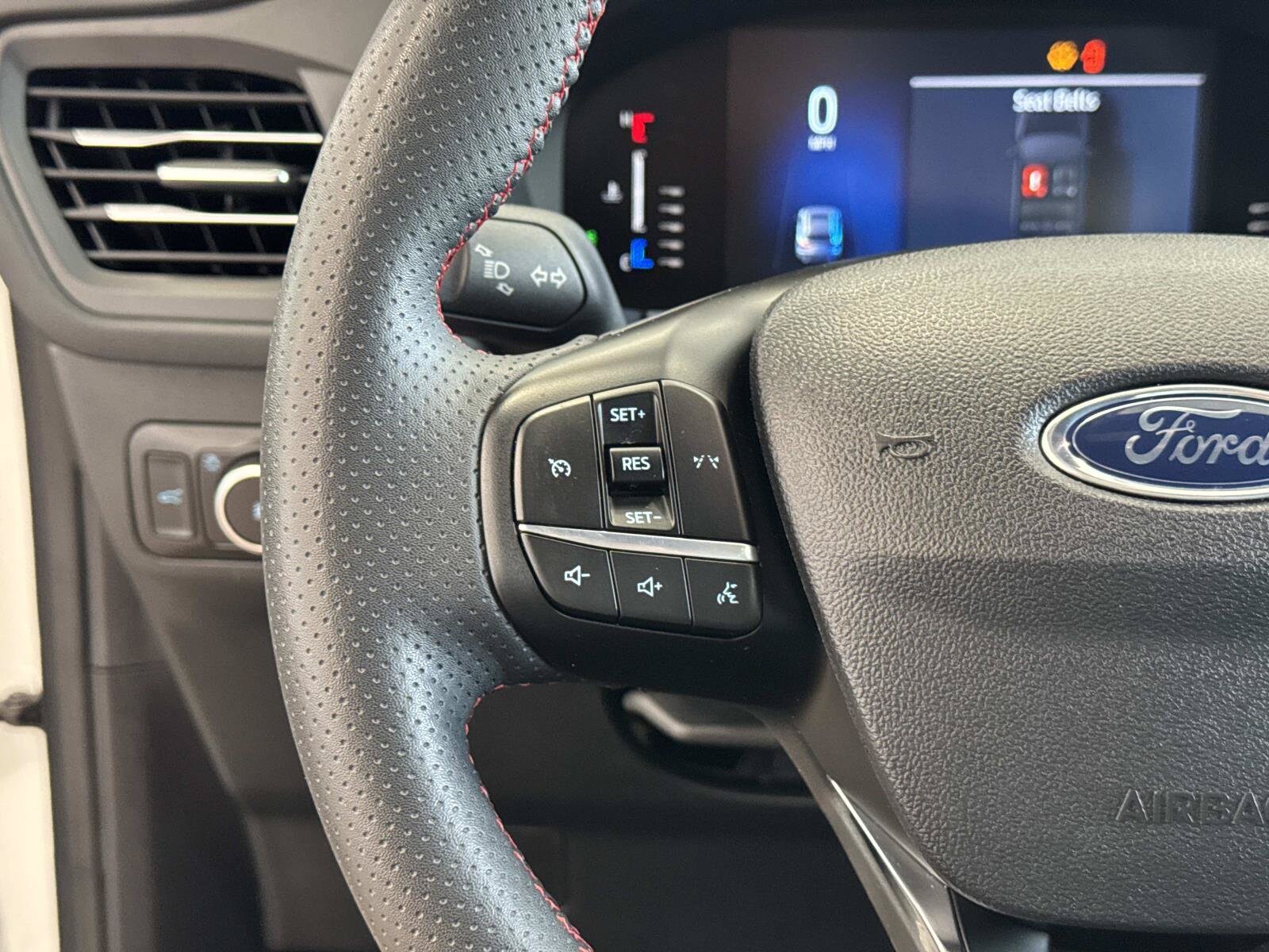 2023 Ford Escape ST-Line Select - Photo 22