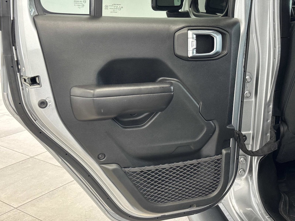 Used 2021 Jeep Gladiator Sport Truck Crew Cab