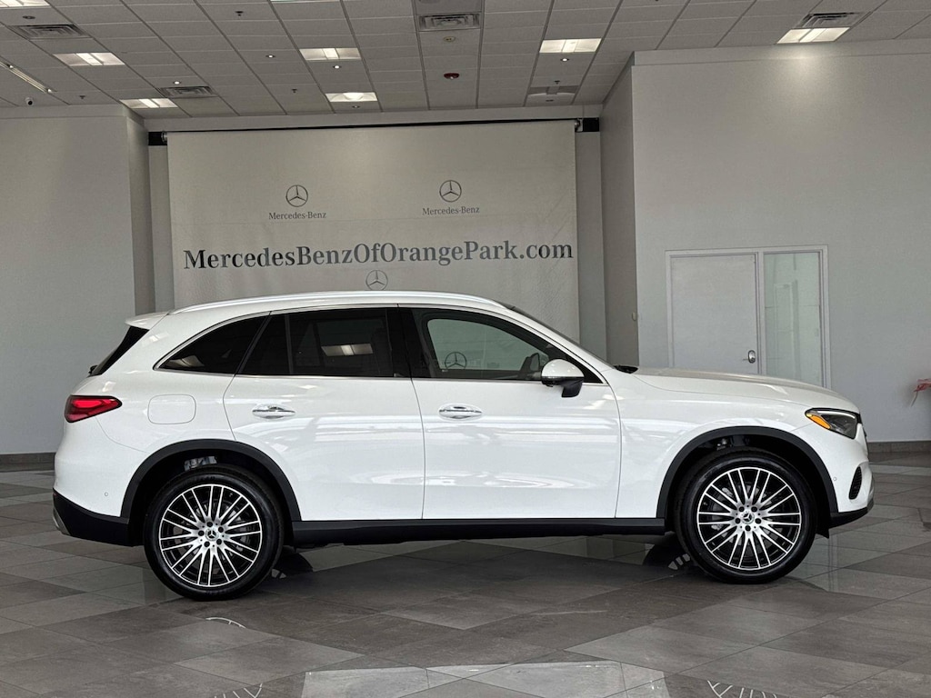 New 2026 Mercedes-Benz GLC 300 SUV