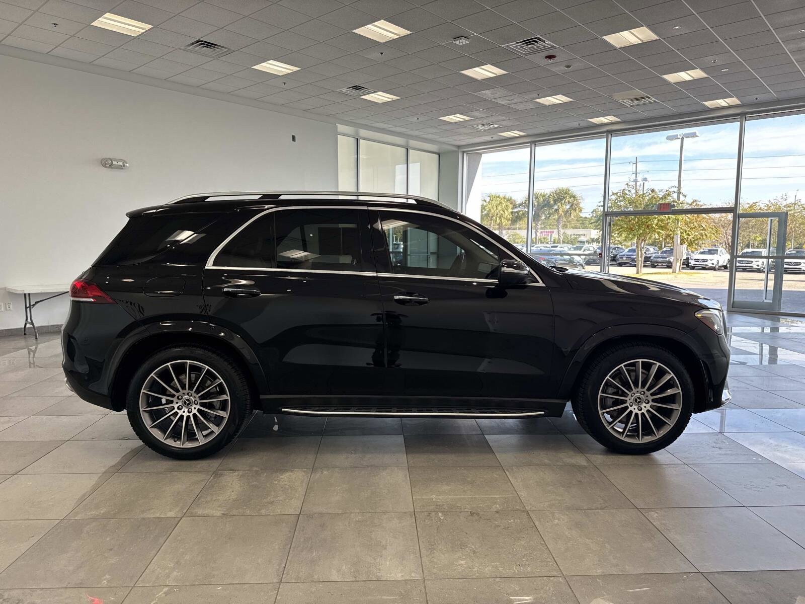 2022 Mercedes Benz GLE 450 4MATIC photo 3