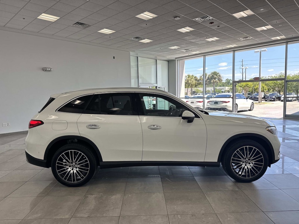 New 2026 Mercedes-Benz GLC 300 SUV
