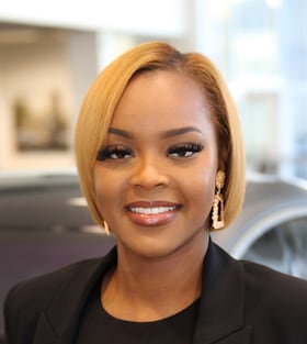 Staff member Brittney Jackson from ID_58c5bb53fc13