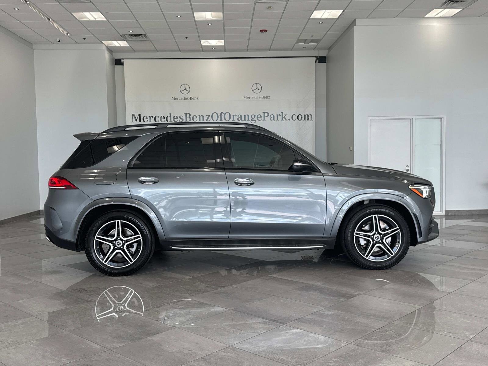 2023 Mercedes Benz GLE 350 photo 2