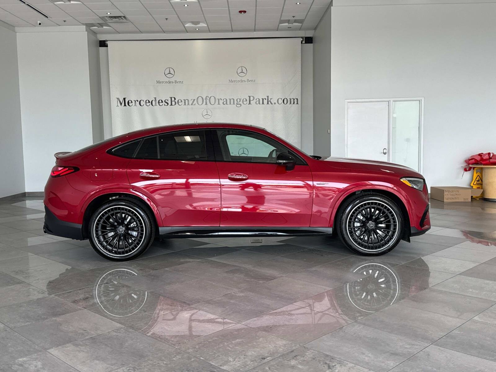 2025 Mercedes Benz GLC AMG 43 4MATIC Coupe photo 3