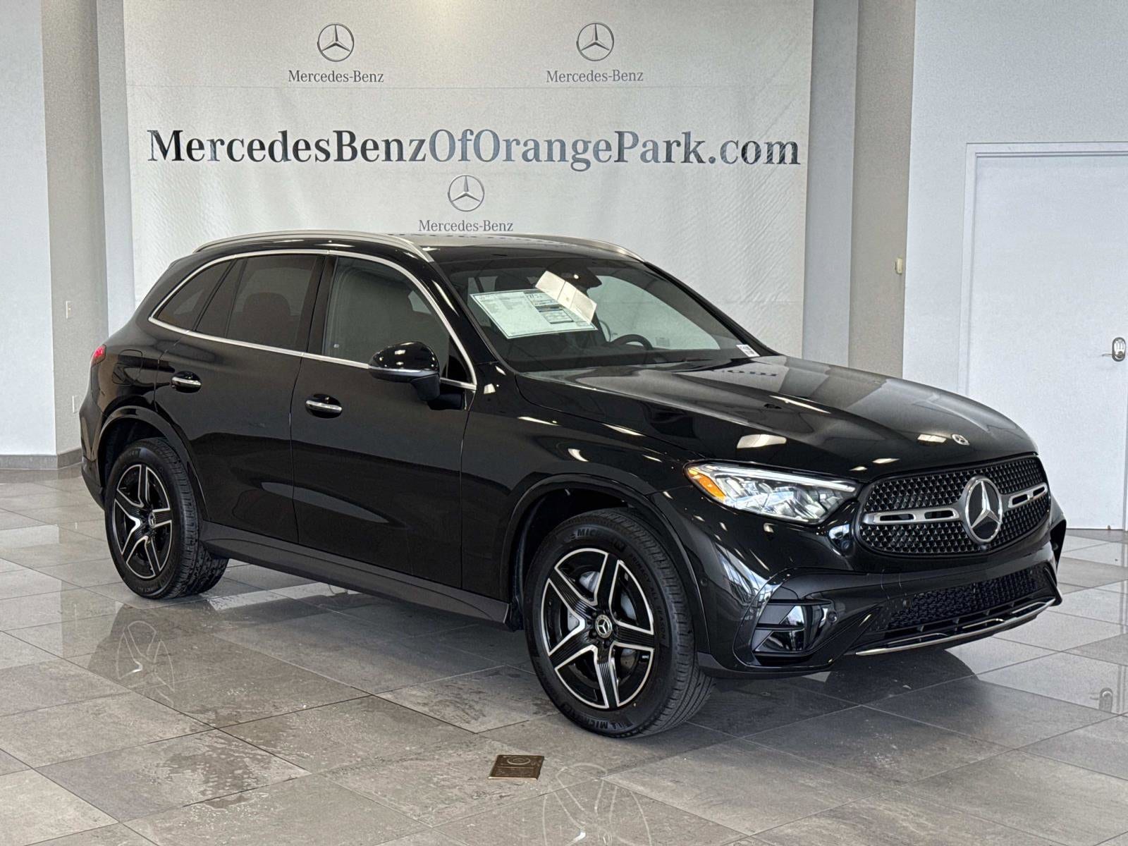 2026 Mercedes-Benz GLC Base's photo