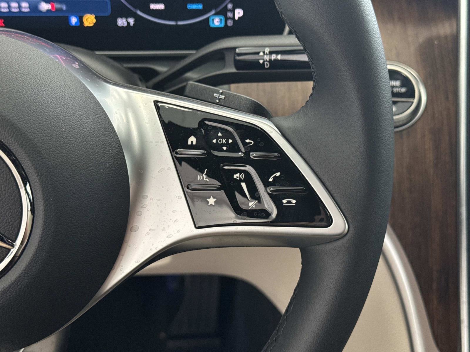2025 Mercedes-Benz C-Class Sedan C 300 - Photo 26