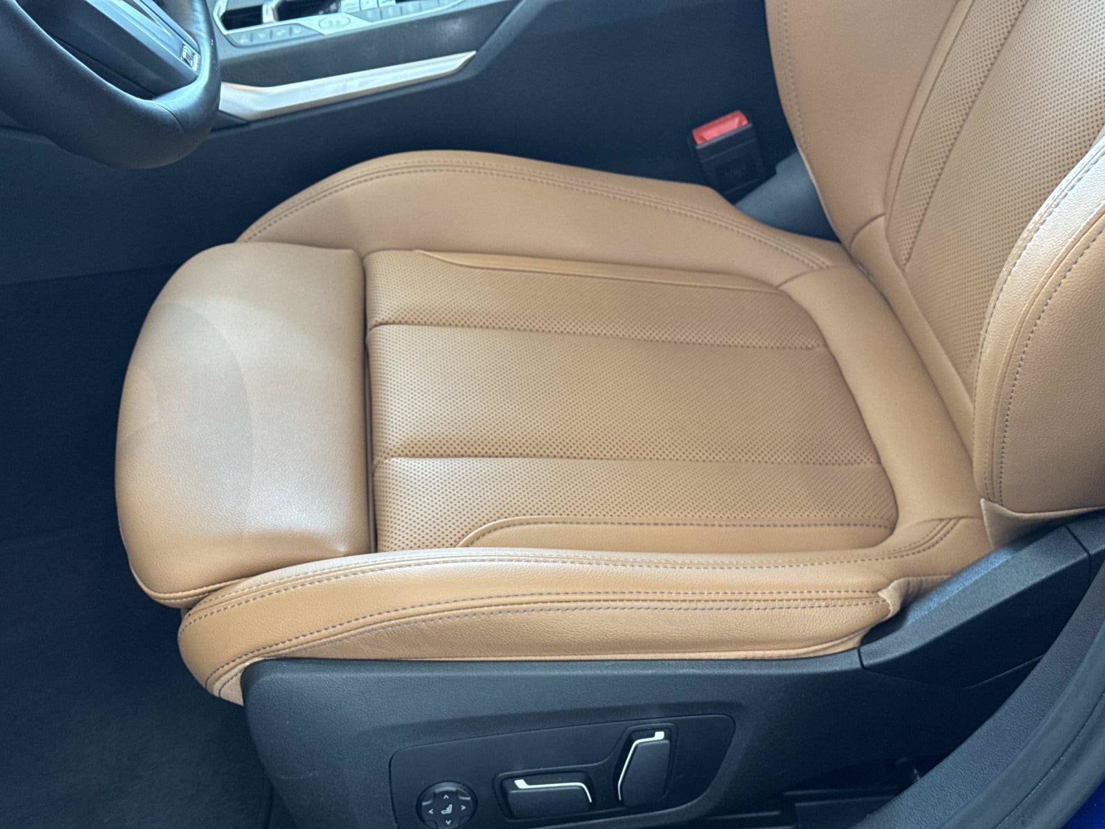 2024 BMW 3 Series 330e - Photo 12