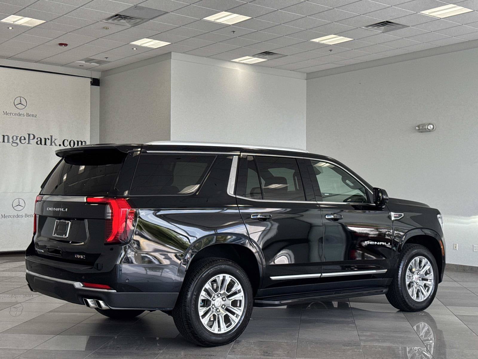2025 GMC Yukon Denali - Photo 23