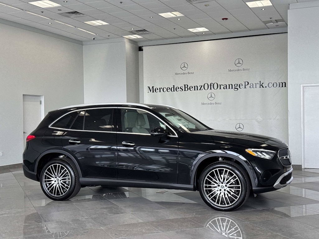 New 2026 Mercedes-Benz GLC 300 SUV