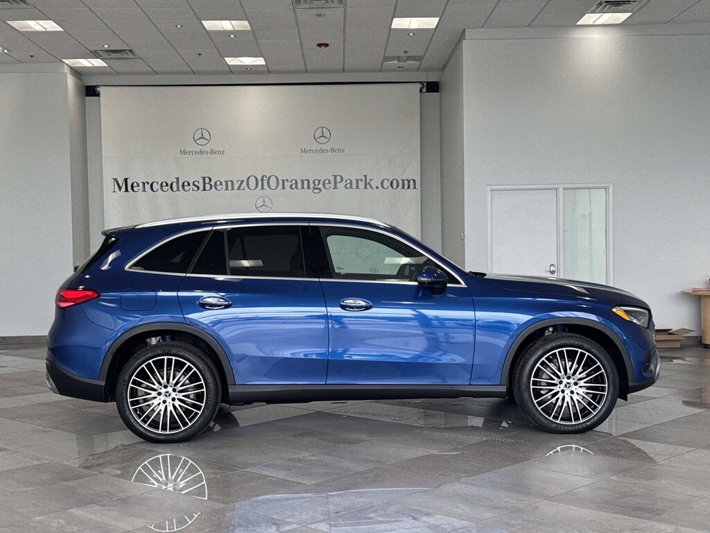 New 2026 Mercedes-Benz GLC 300 SUV