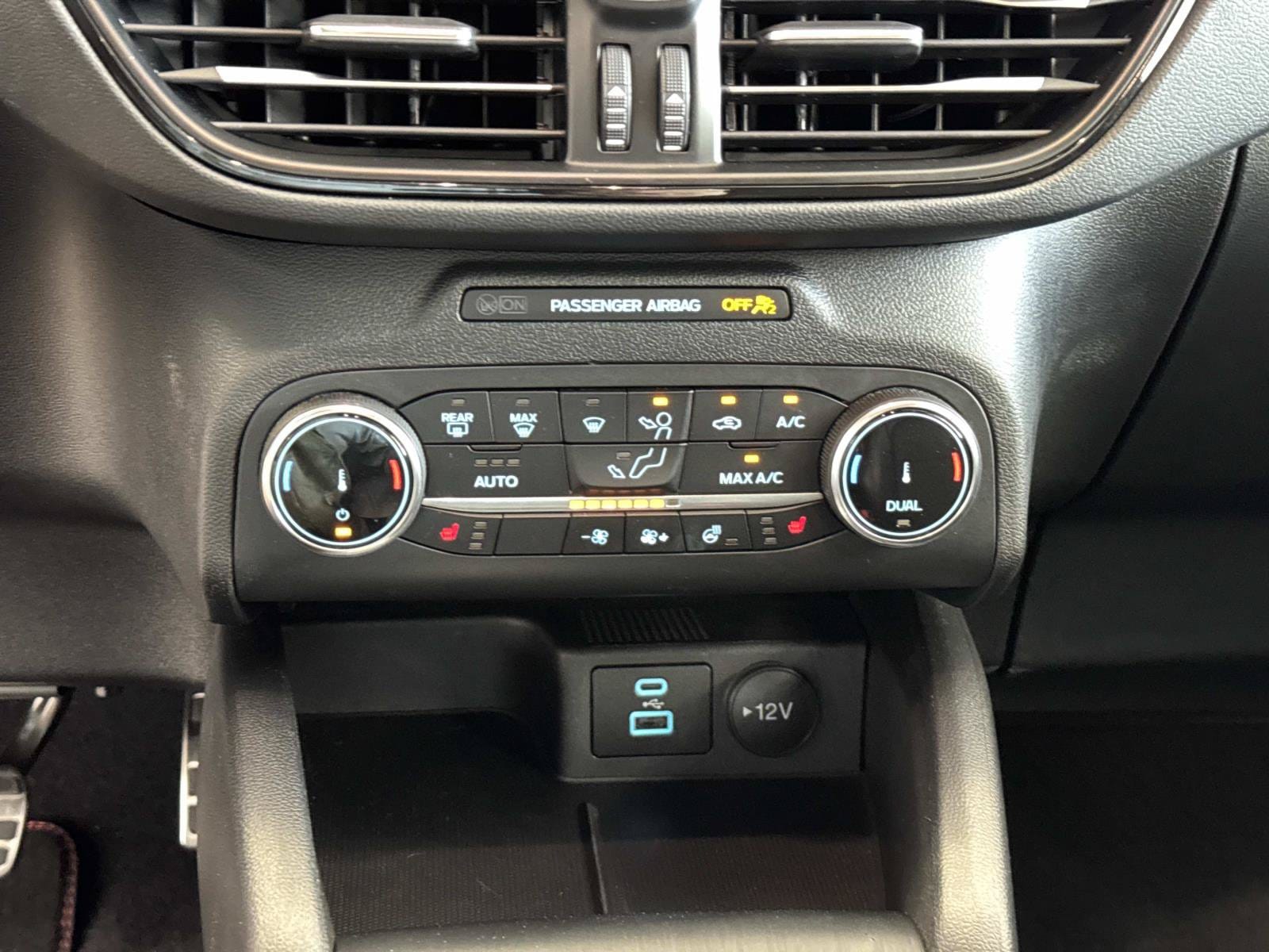 2023 Ford Escape ST-Line Select - Photo 19