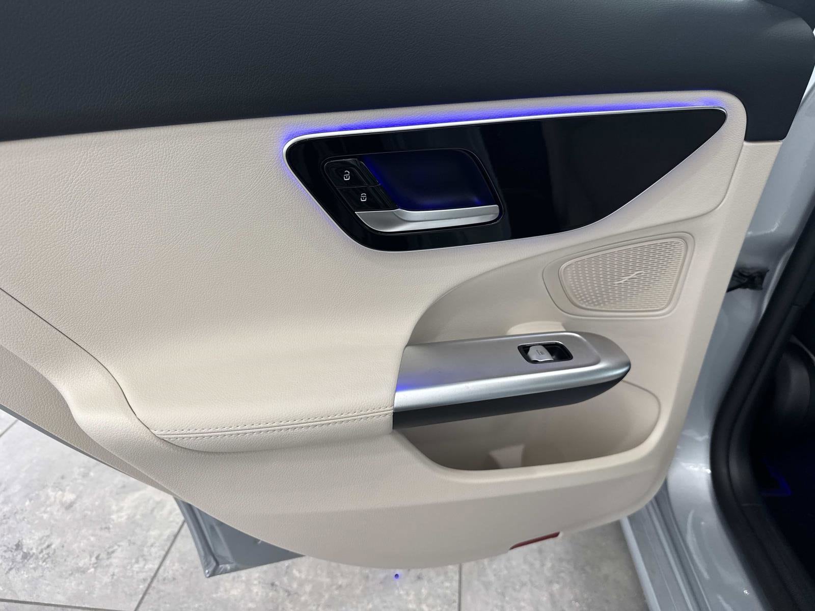 2025 Mercedes-Benz C-Class Sedan C 300 - Photo 11