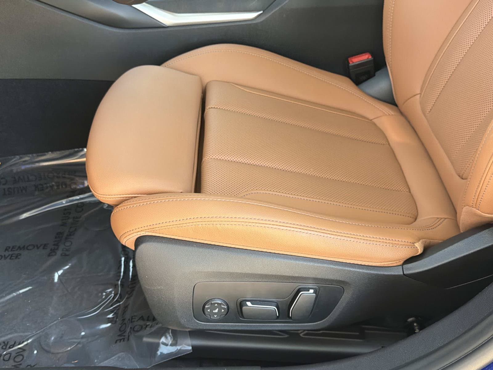 2024 BMW 3 Series 330e - Photo 18